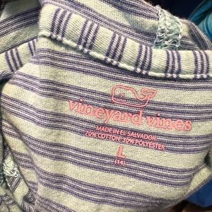 Vineyard Vines thin hoodie top